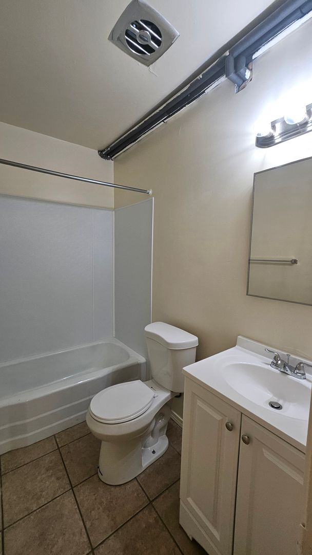 Albuquerque Apartment: 1100-1108 Arizona Street SE