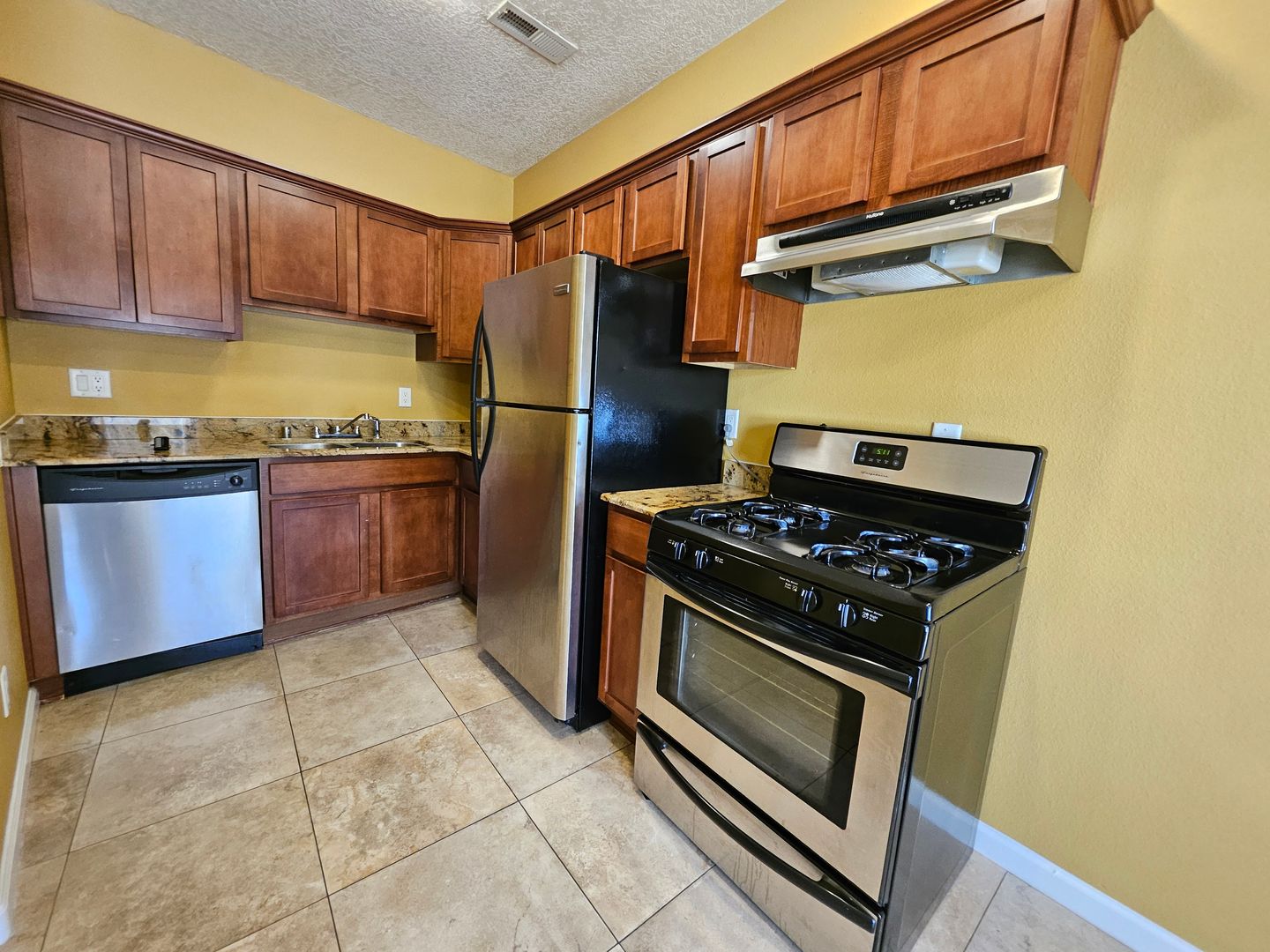 Albuquerque Apartment: 317 Washington Street SE A-F