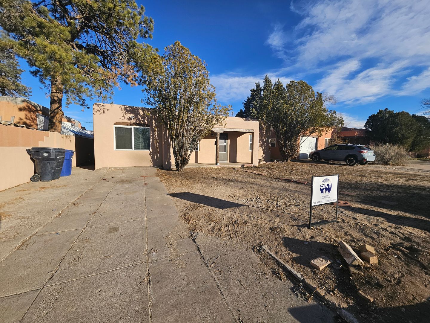 Albuquerque House: 1216 Columbia Drive NE