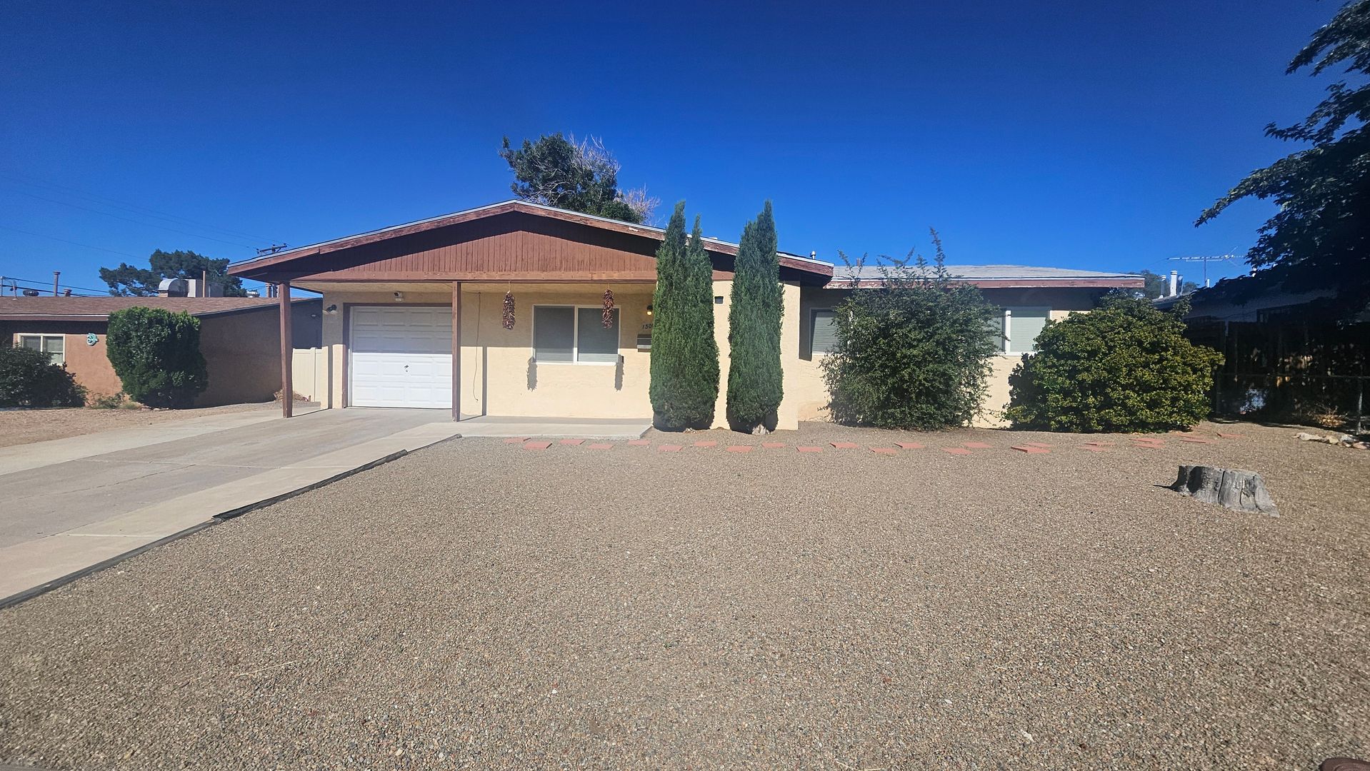 Albuquerque House: 1509 June Street NE