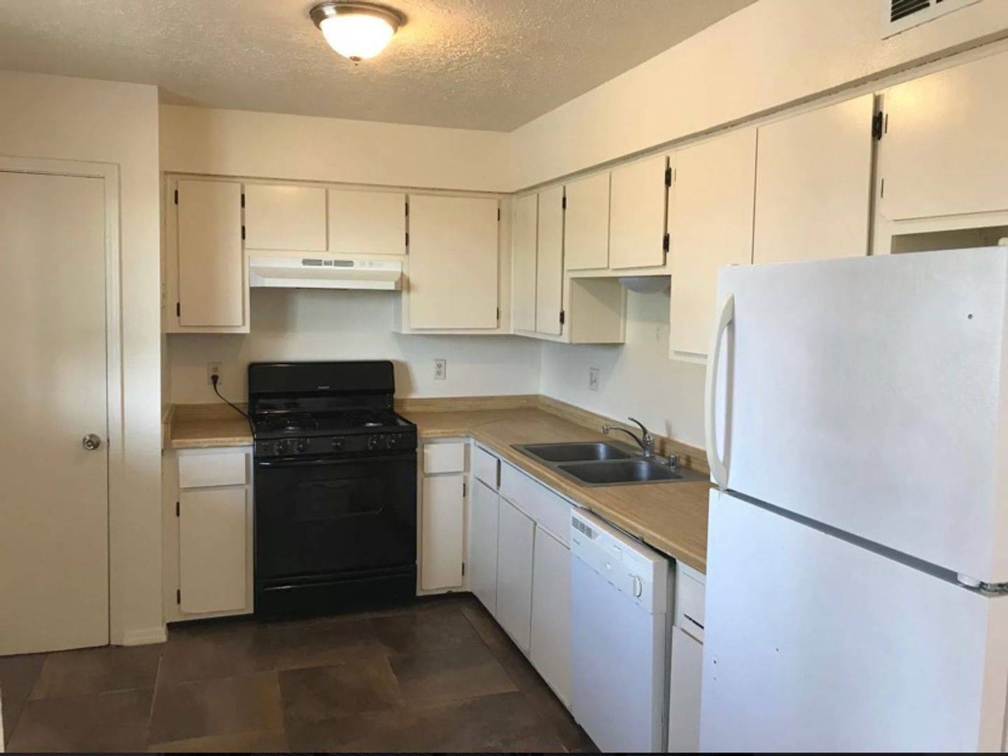 Rio Rancho Apartment: 1785 Darlene Rd SE A-D