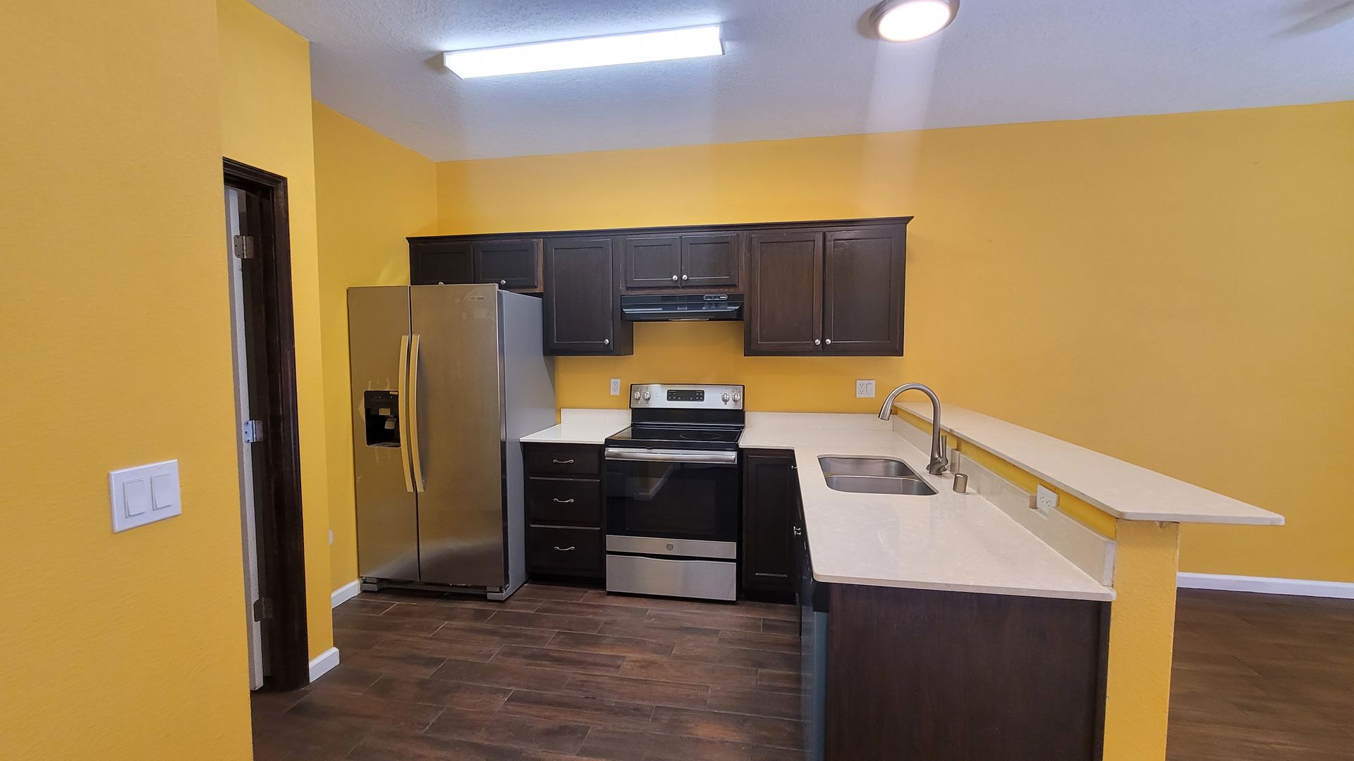 Albuquerque Apartment: 416 Yale Blvd SE