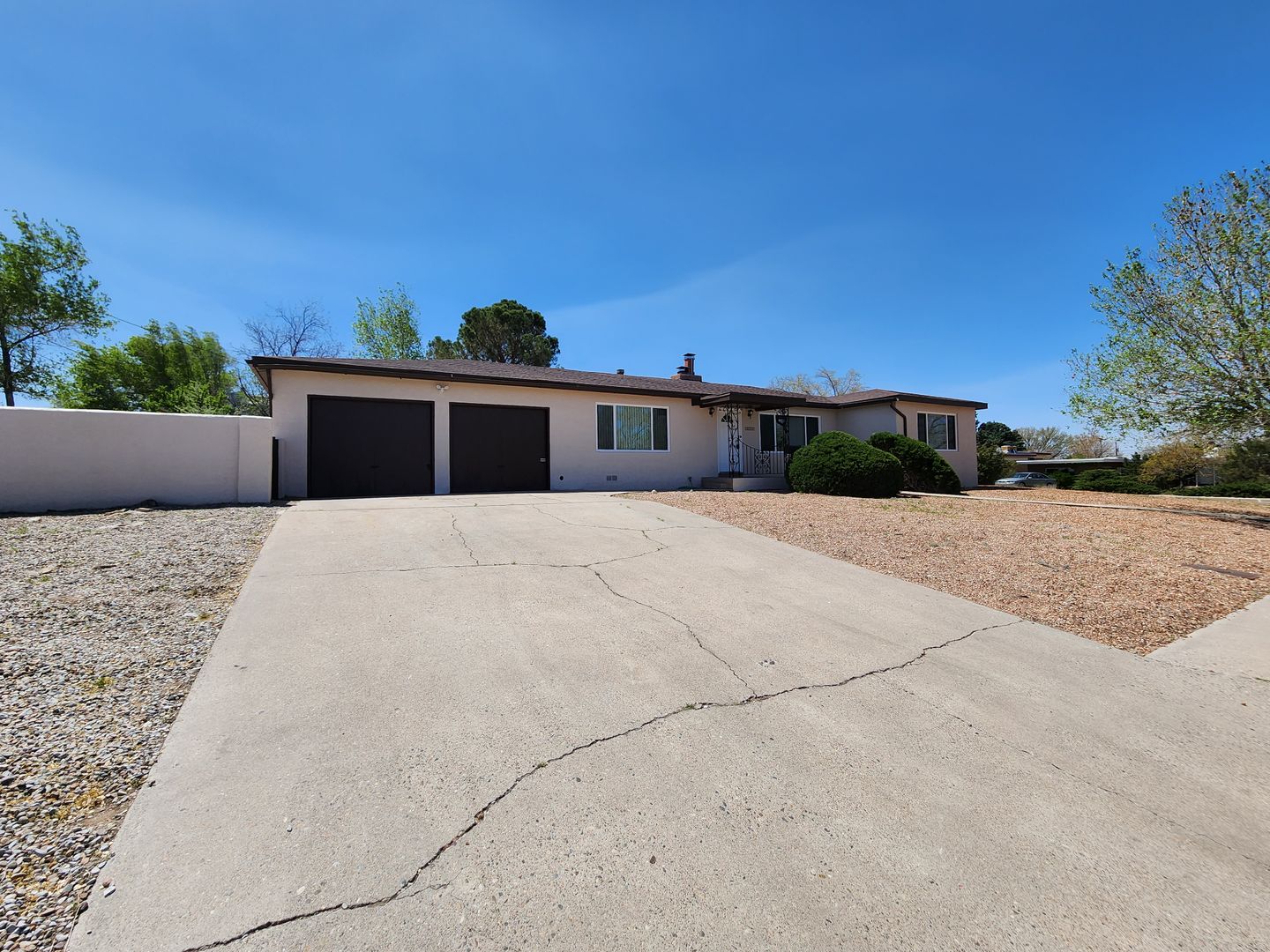 Albuquerque House: 4600 Mountain Road NE