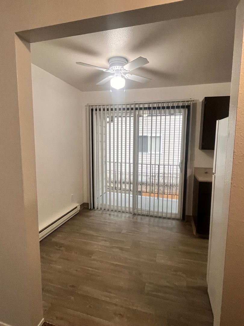 Portland Apartment: 4501-4537 SW Luradel St