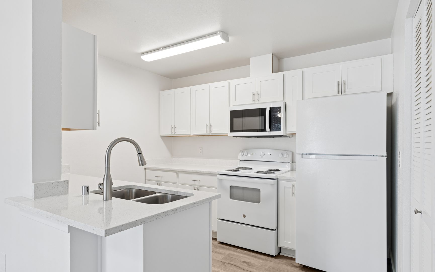 Vancouver Apartment: 16410 SE 5th St