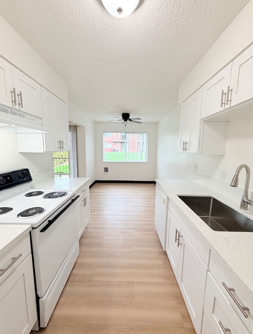 Tigard Apartment: 10450 SW McDonald St