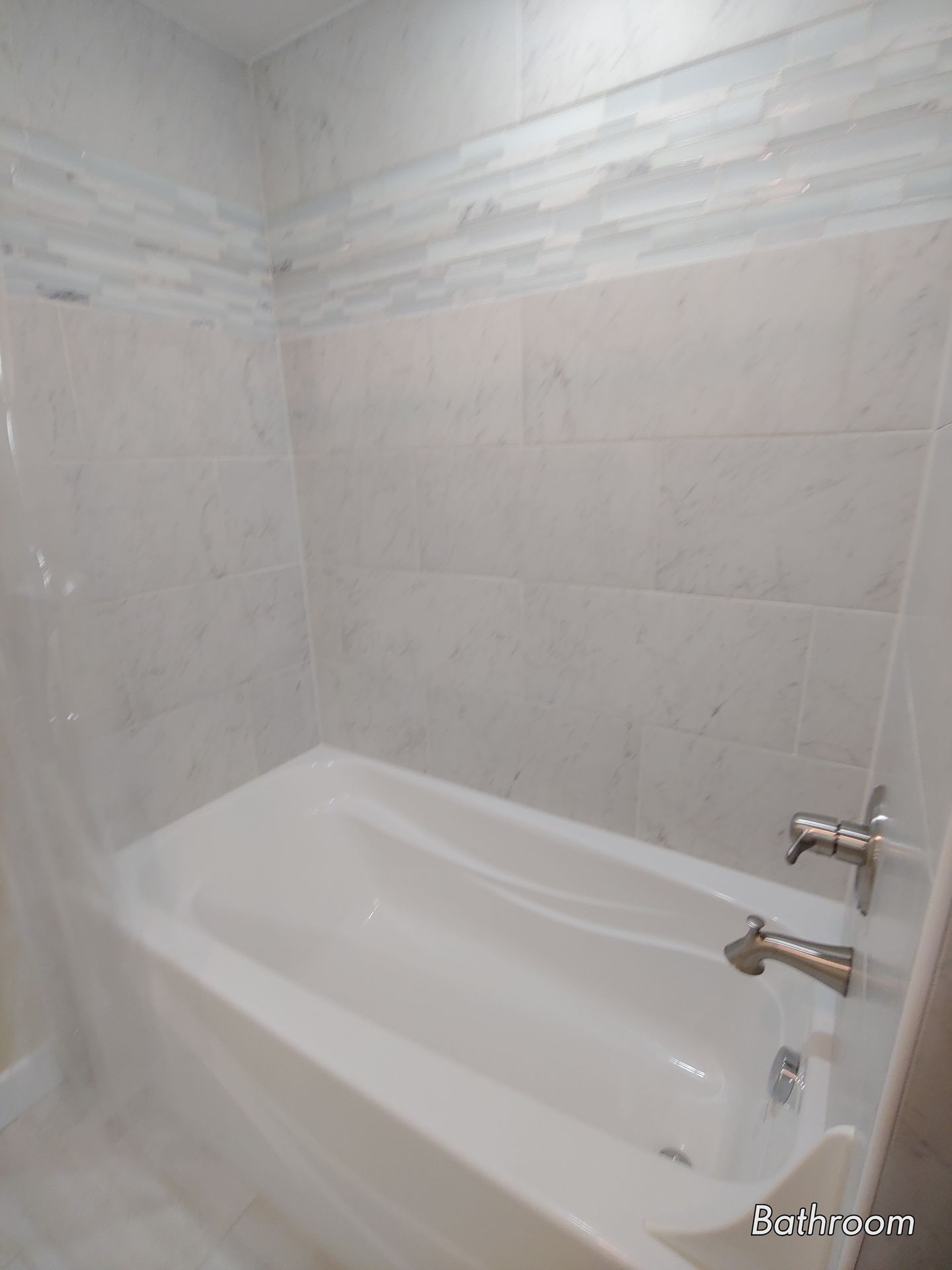 Portland Apartment: 17925 E Burnside St