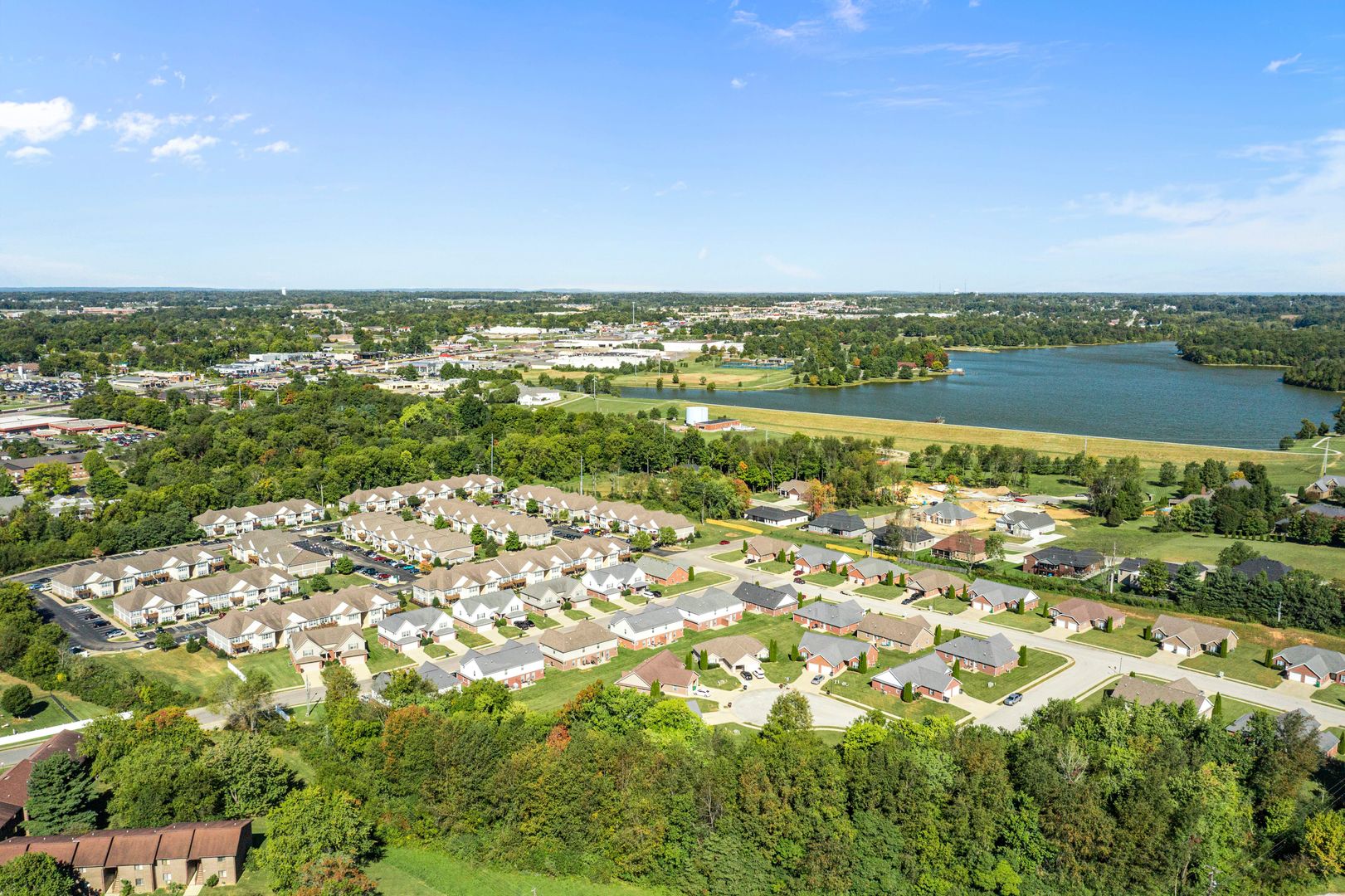 Elizabethtown Apartment: 102 Clays Pointe Court