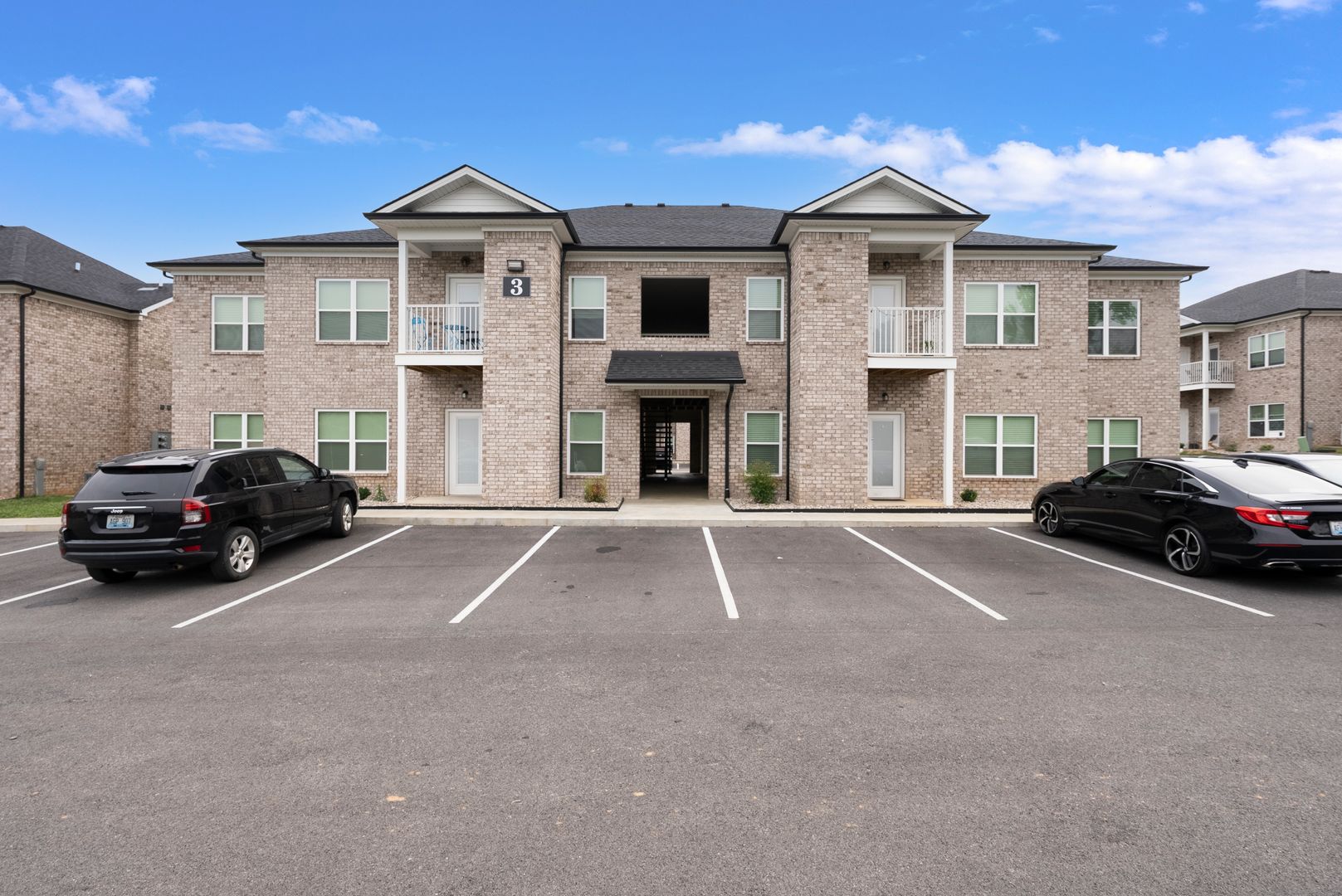 Bowling Green Apartment: 2363 Fox Ridge Court