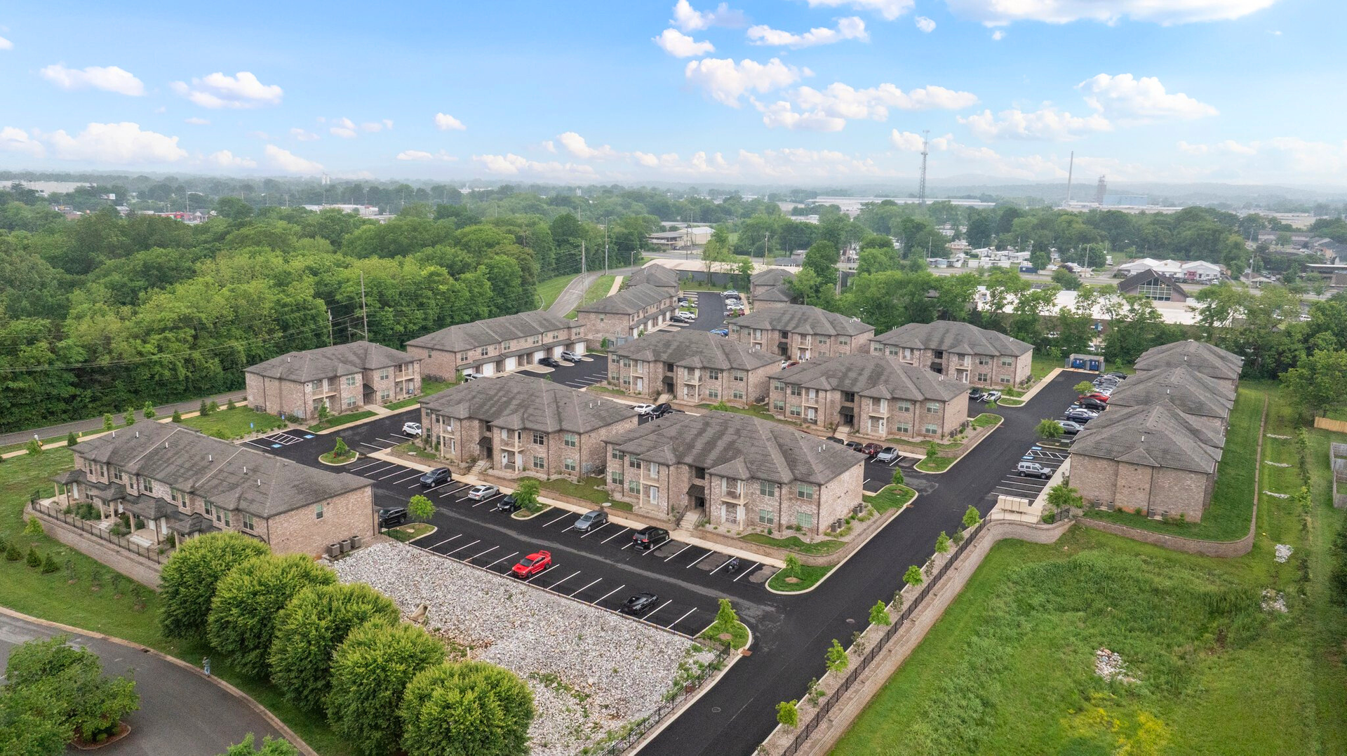 Bowling Green Apartment: 945 Riverbend Street