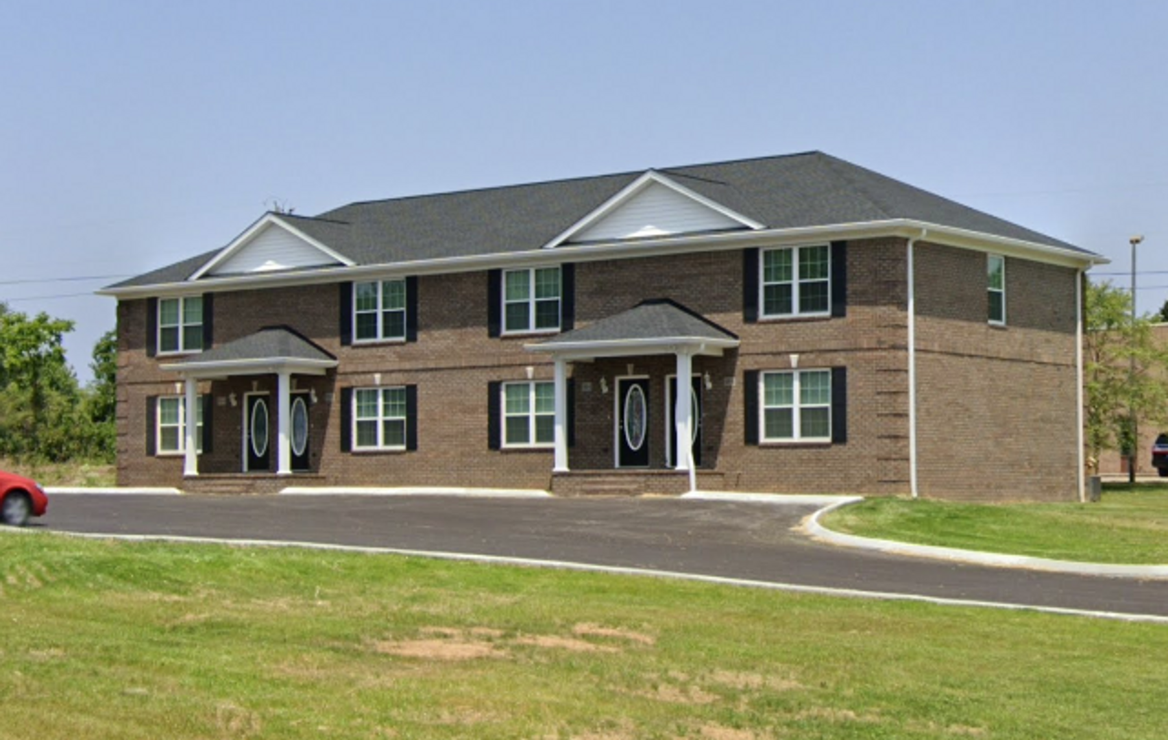 Glasgow Apartment: 103 and 105 Physicians Blvd