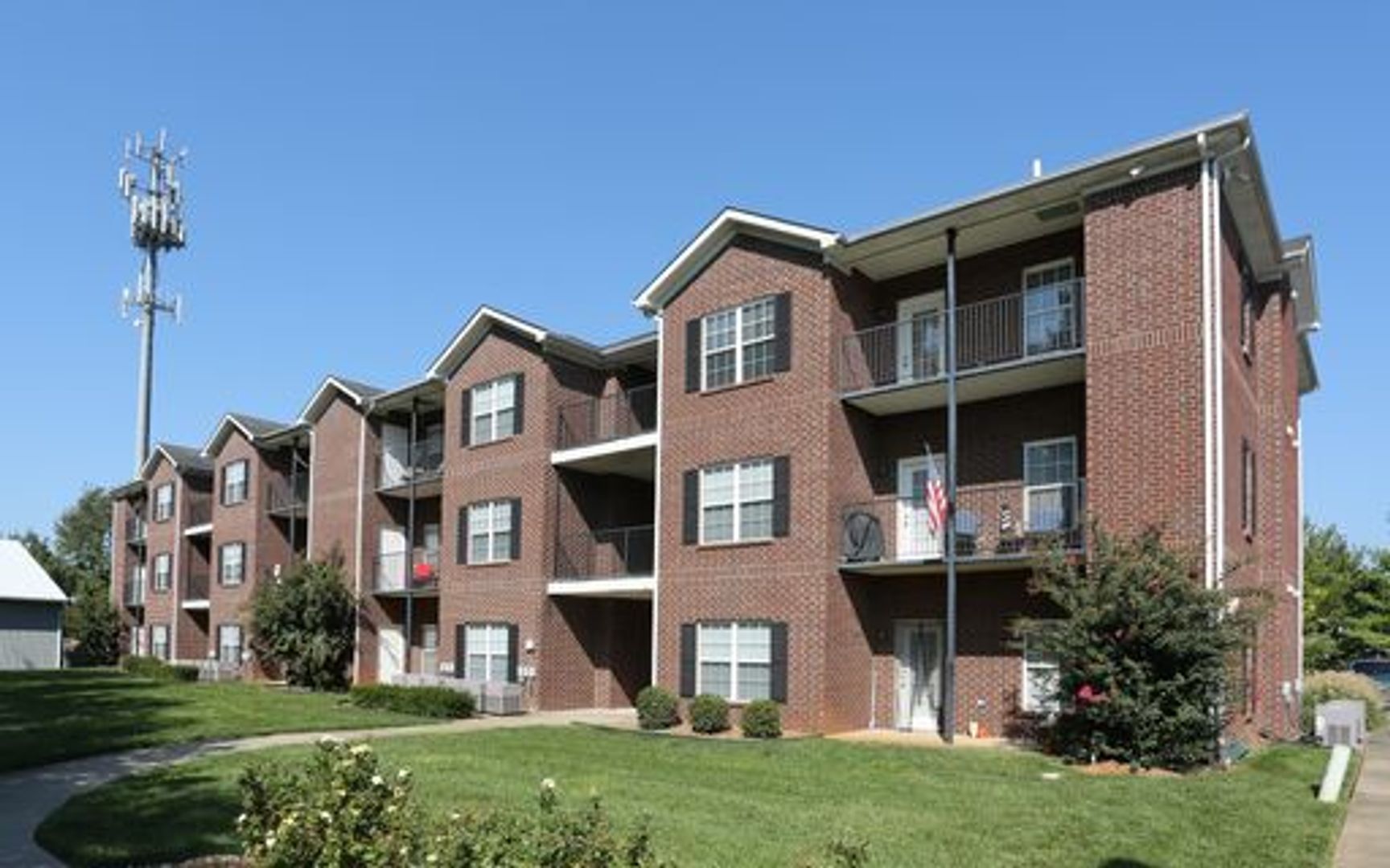 Bowling Green Apartment: 2463 Ken Bale Boulevard