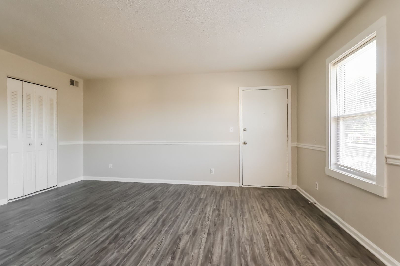 Elizabethtown Apartment: 210, 300, and 301 Diecks Drive