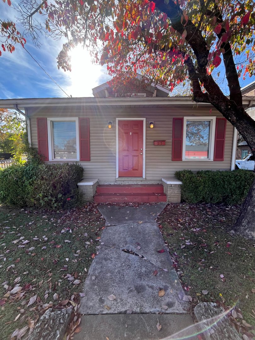 Bowling Green House: 515 E. 7th Avenue