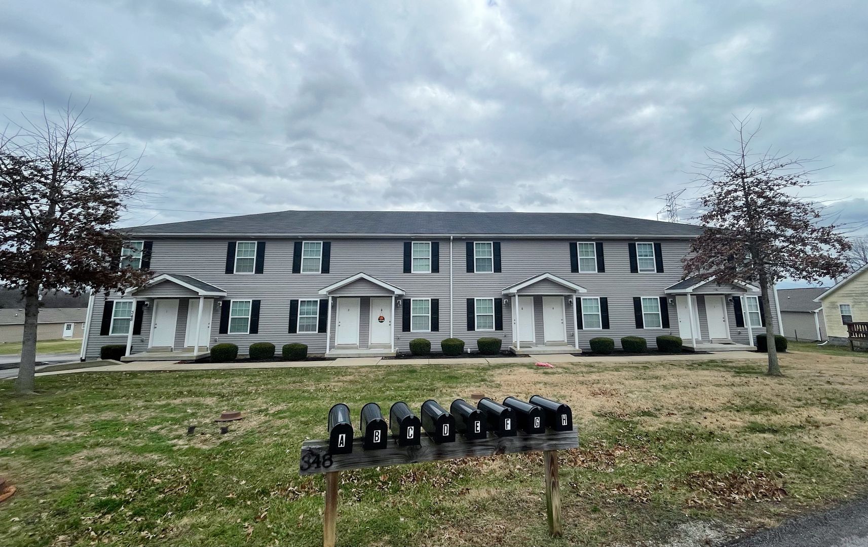 Bowling Green Apartment: 348 Upper Stone Avenue