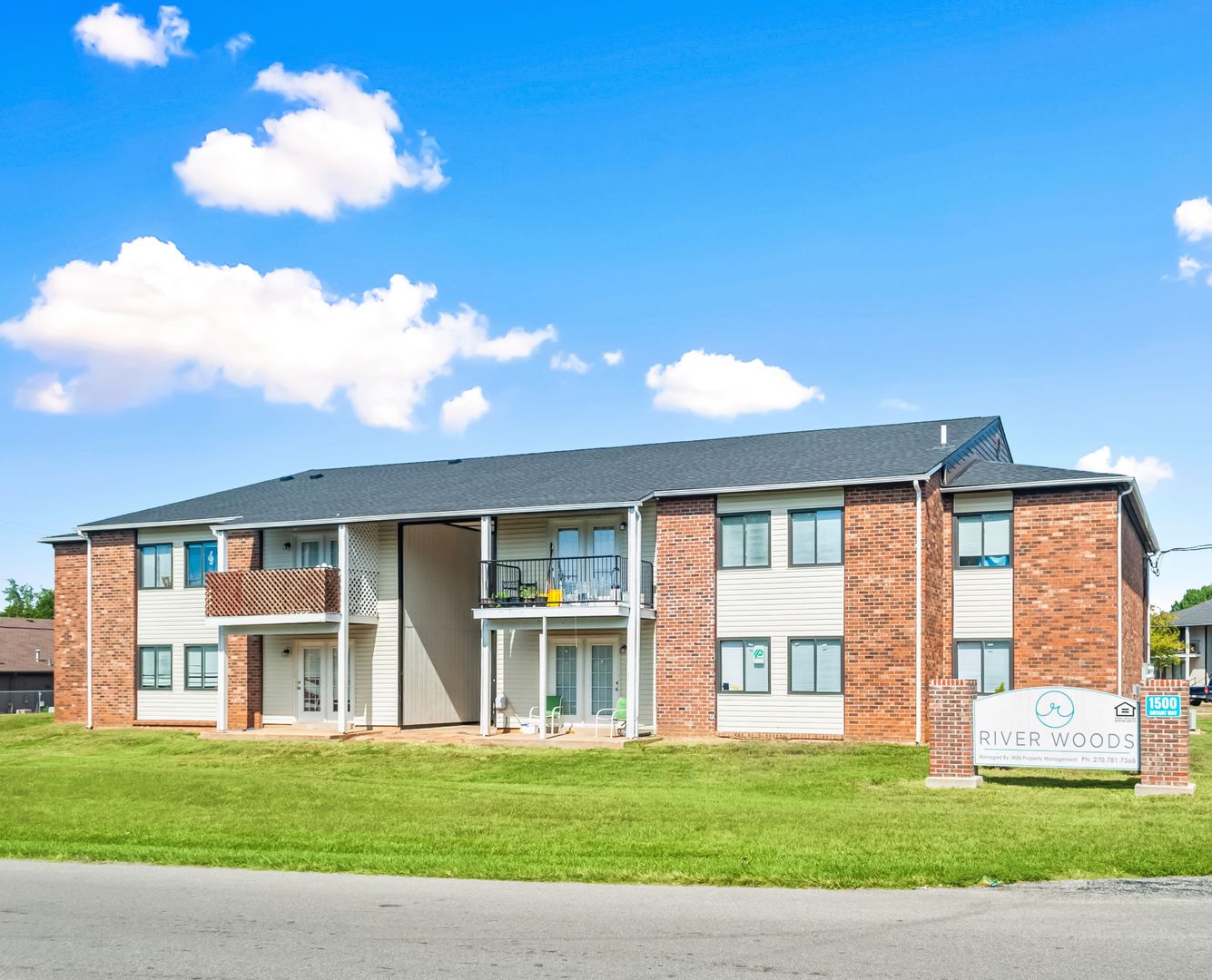 Bowling Green Apartment: 1500 Bryant Way