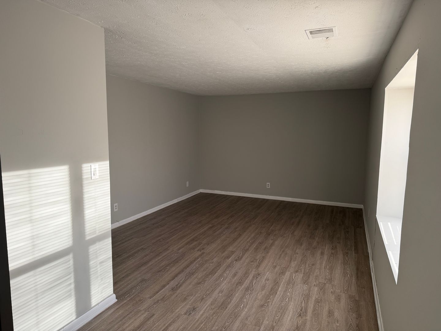 Glasgow Apartment: 200 Shalimar Drive