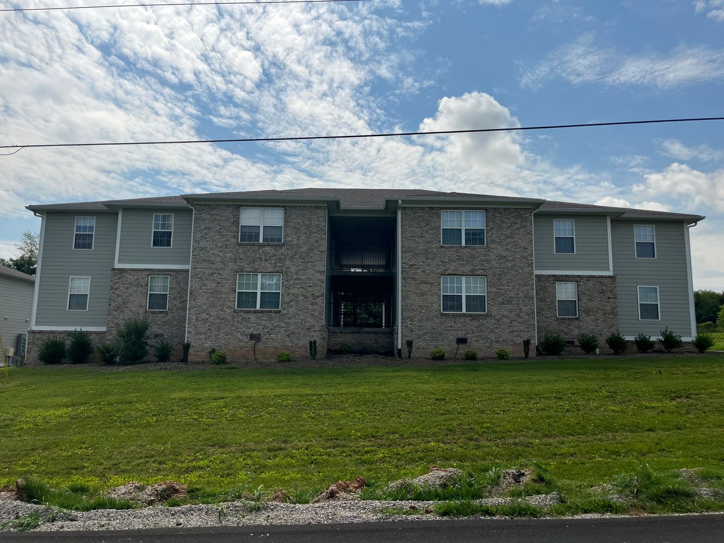 Bowling Green Apartment: 181 McFadin Station Street