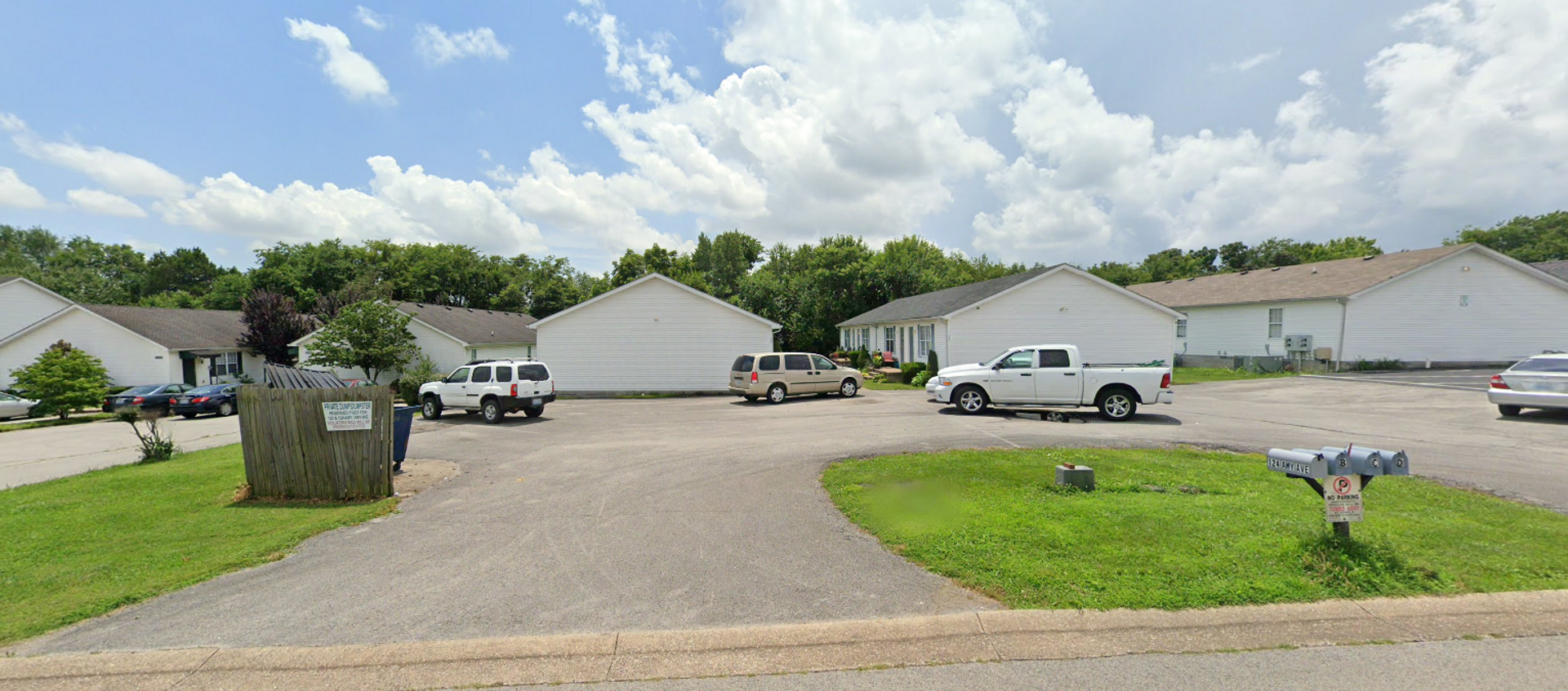 Bowling Green Apartment: 120 Amy Avenue