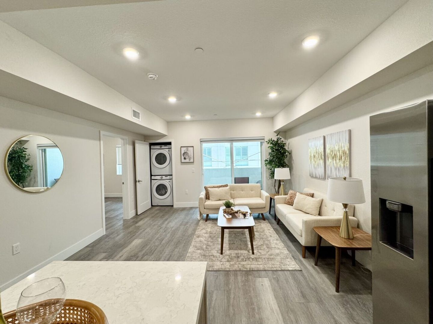 Los Angeles Apartment: 3050 W. 11th Street