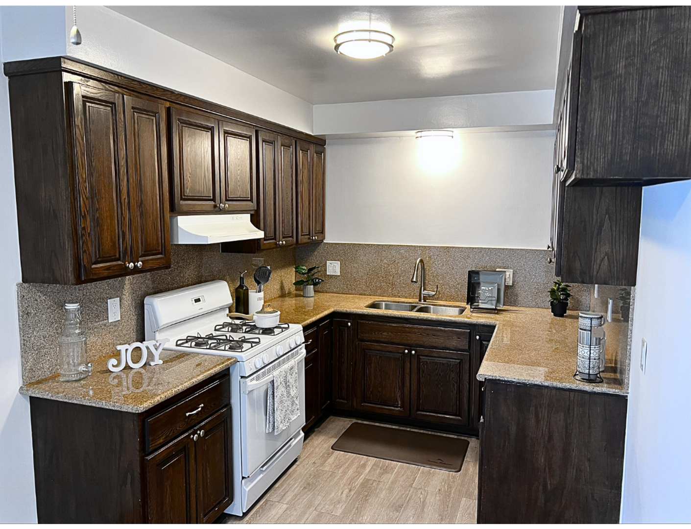 Lomita Apartment: 26110 Narbonne Ave