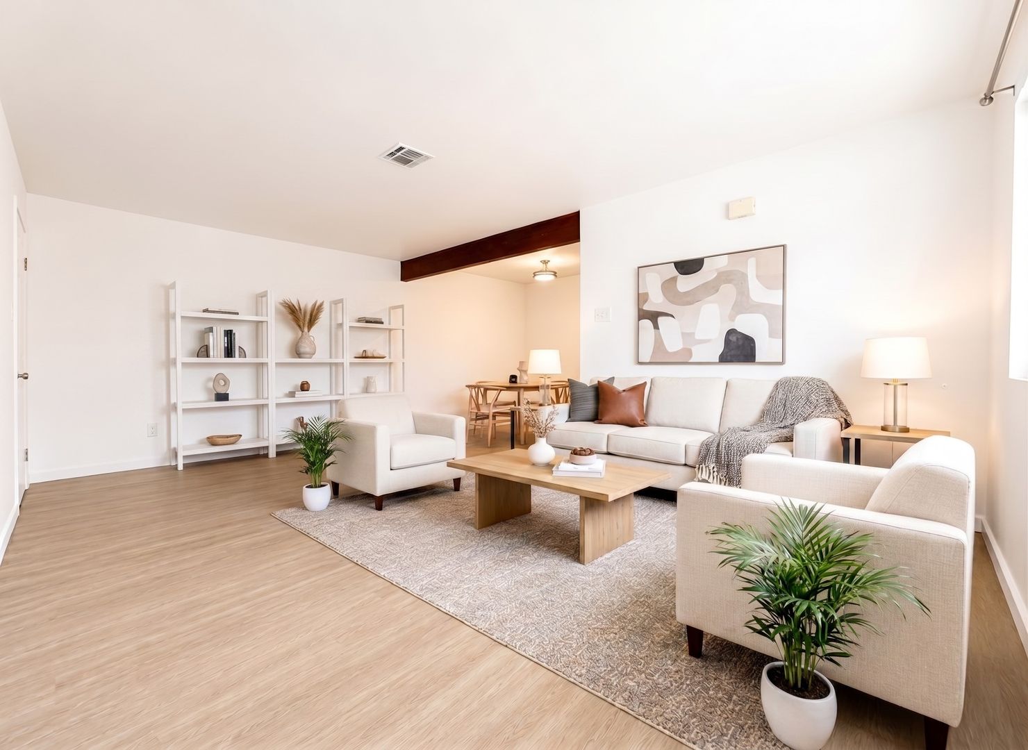 Burbank Apartment: 604 E Orange Grove Ave