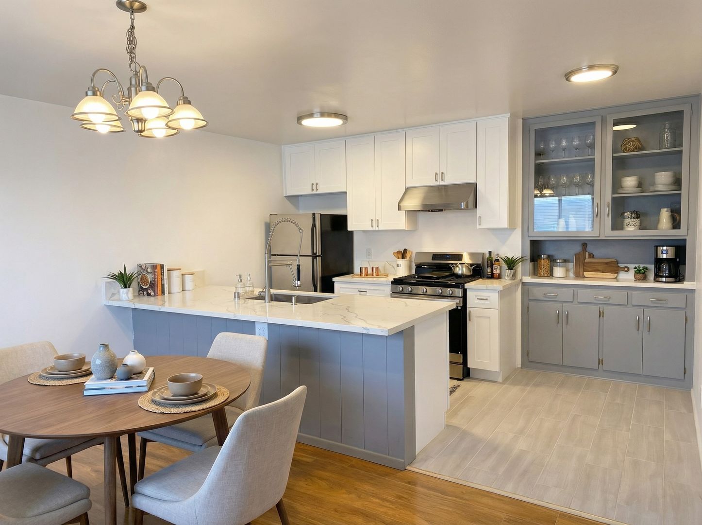 Glendale Apartment: 325 E Stocker St