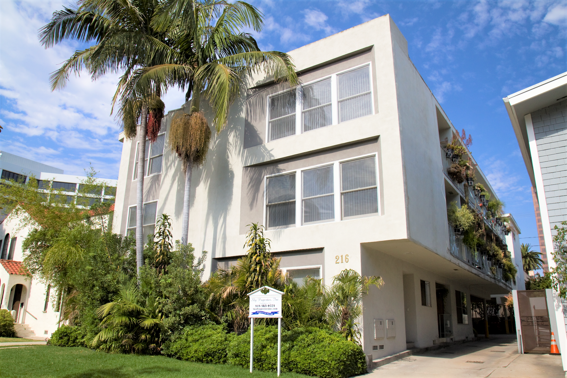 MUST SEE! - 2 weeks free! 