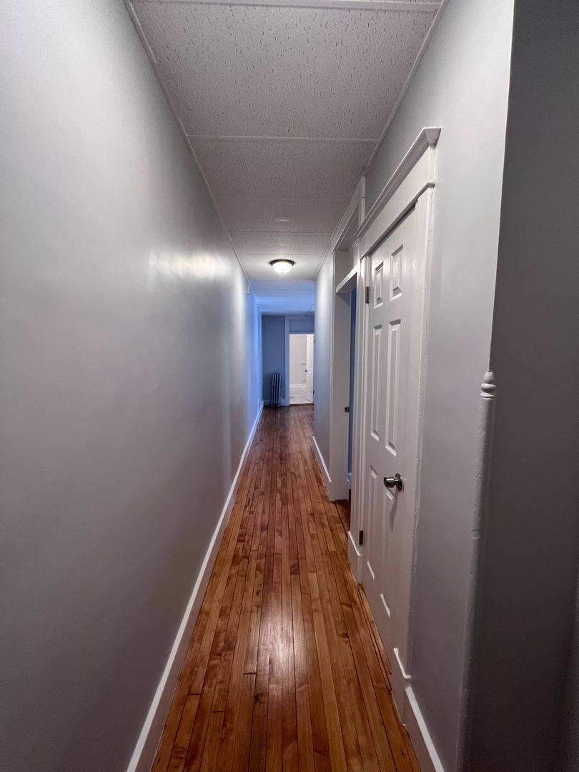 Renovated 1BR in Downtown Pittsfield — Heat & Hot Water Included