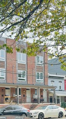 4 Bedroom Apartment – 4920 Paschall Ave , Philadelphia, PA 19143