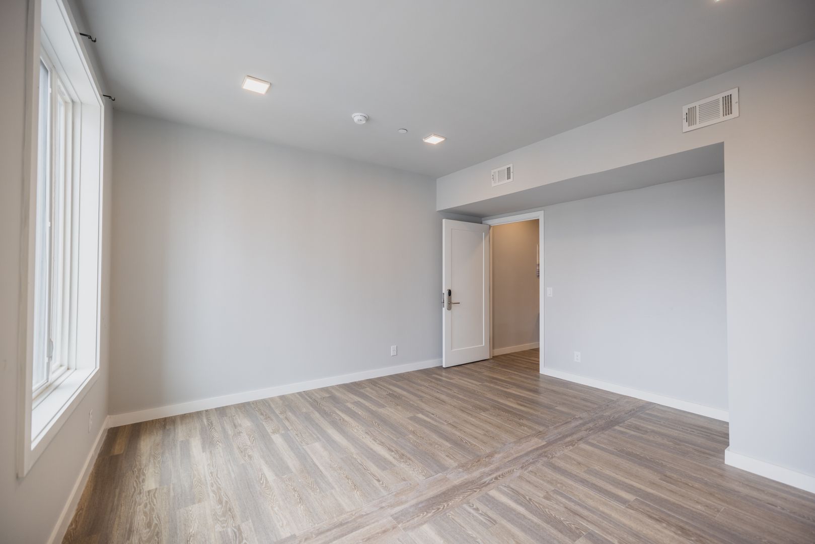 Philadelphia Apartment: 1150 N American