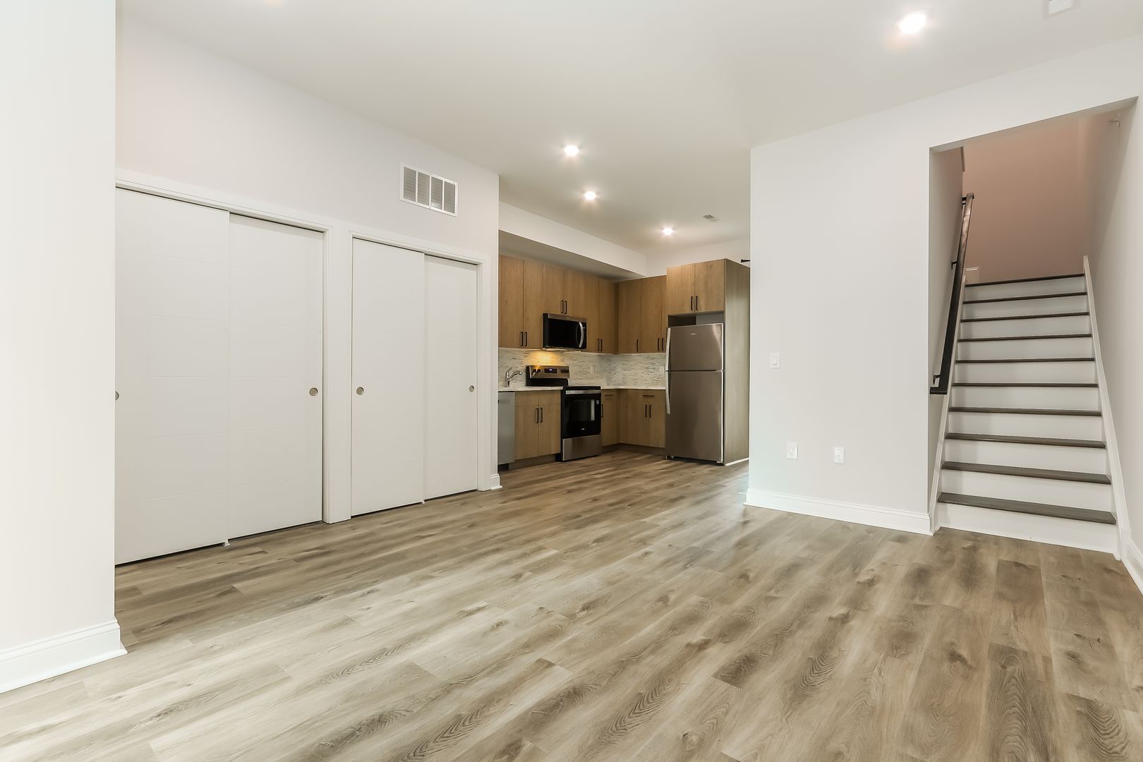 Philadelphia Apartment: 163 W Cumberland Street