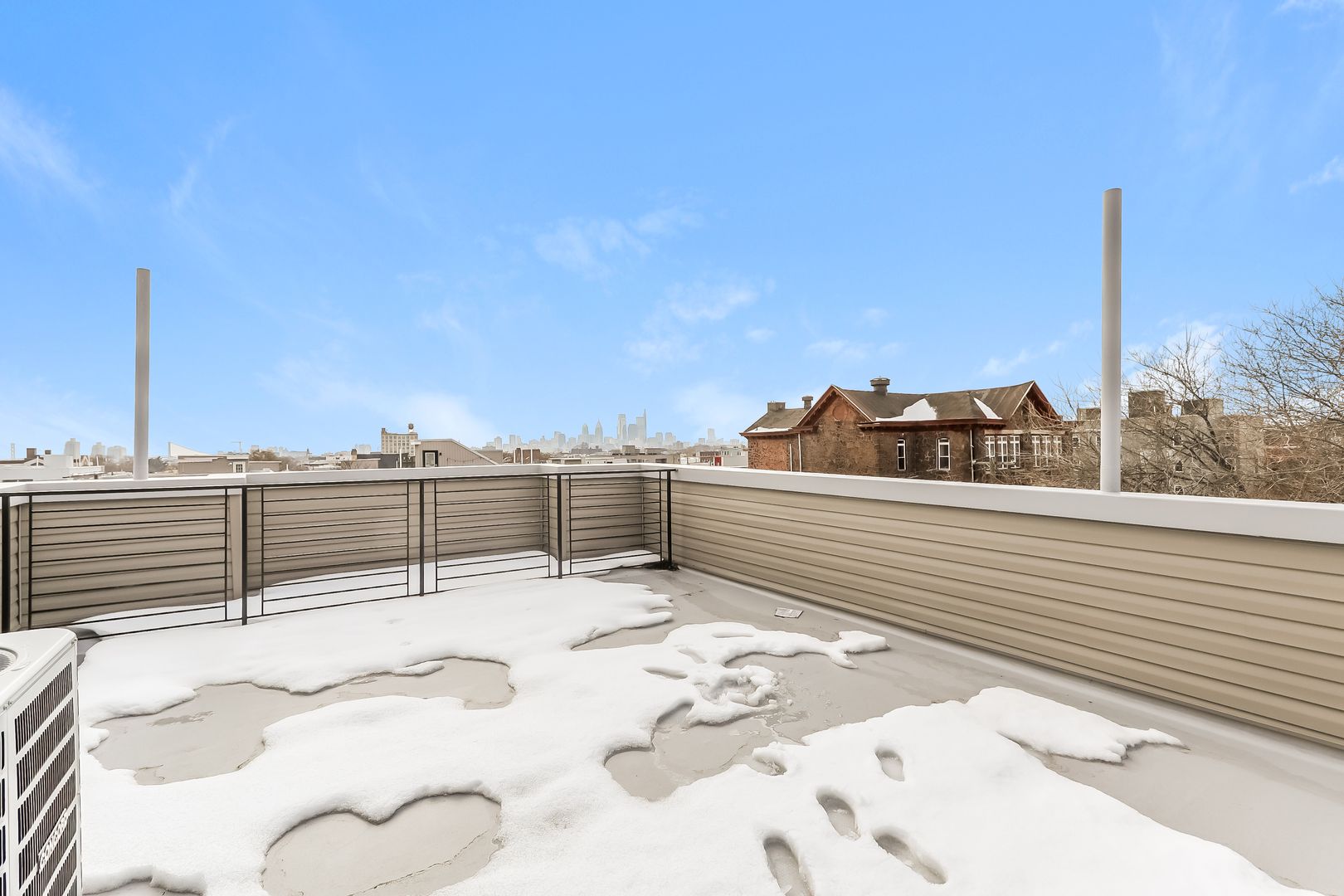 Philadelphia Apartment: 163 W Cumberland Street