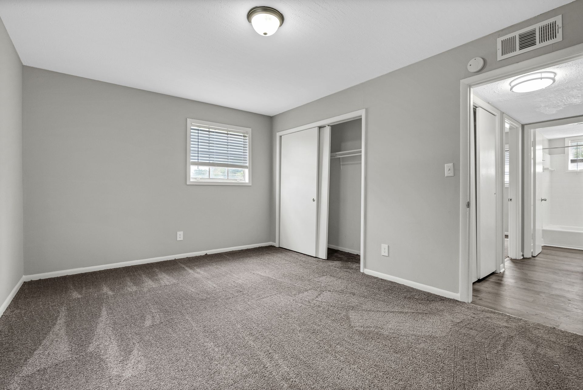 Parkview Apartments &amp; Townhomes 8 of 12