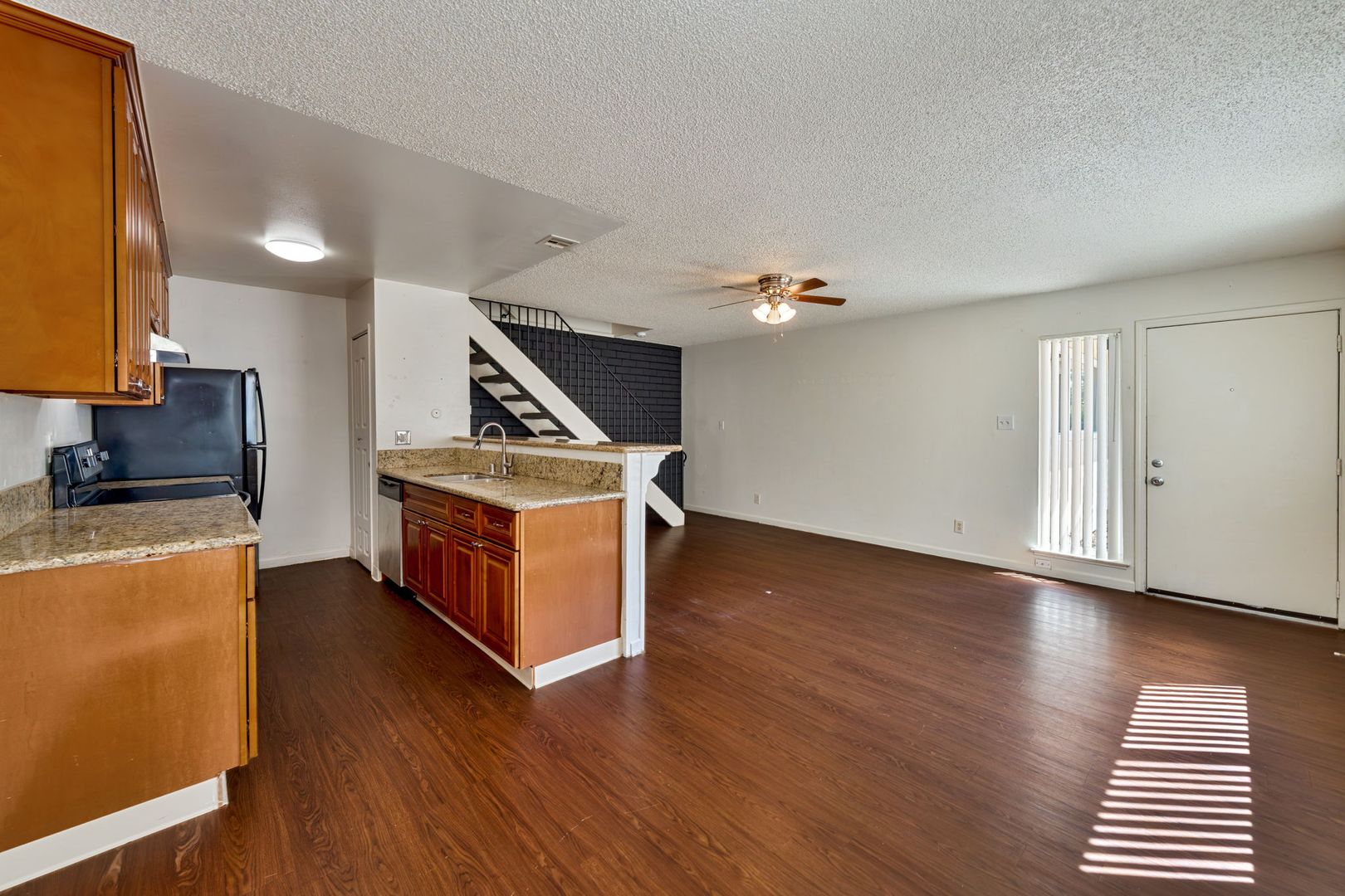 7424 Franklin Blvd Apt 3 8 of 12