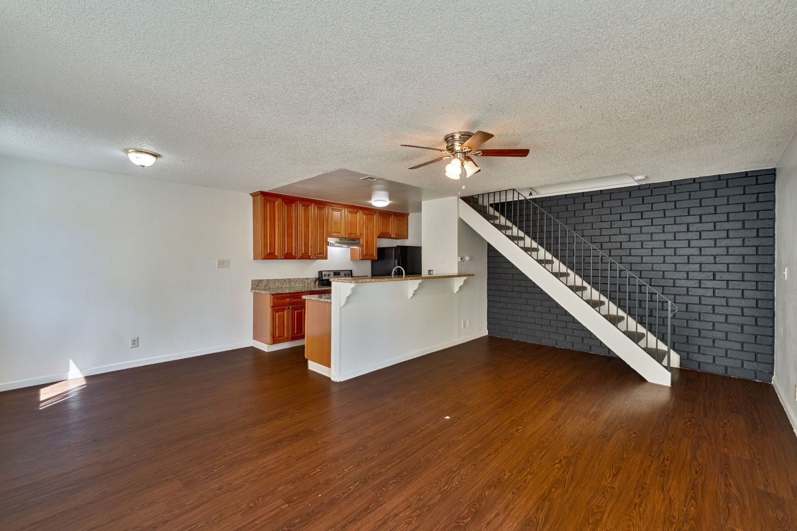 7424 Franklin Blvd Apt 3 4 of 12