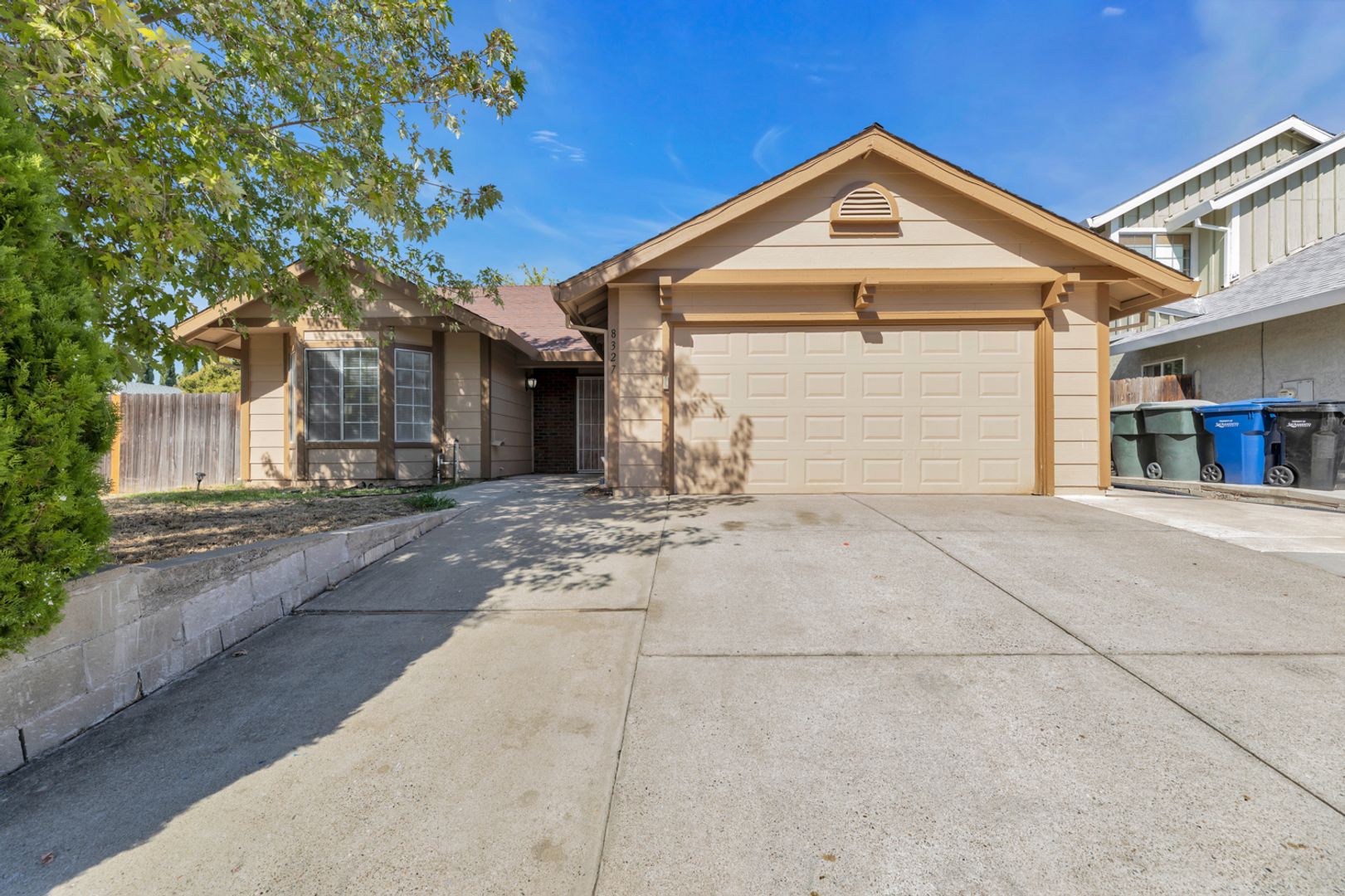 8327 Trimmer Way 1 of 8