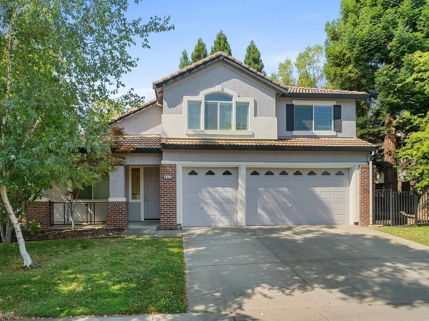 Folsom House: 963 Sterling Cir