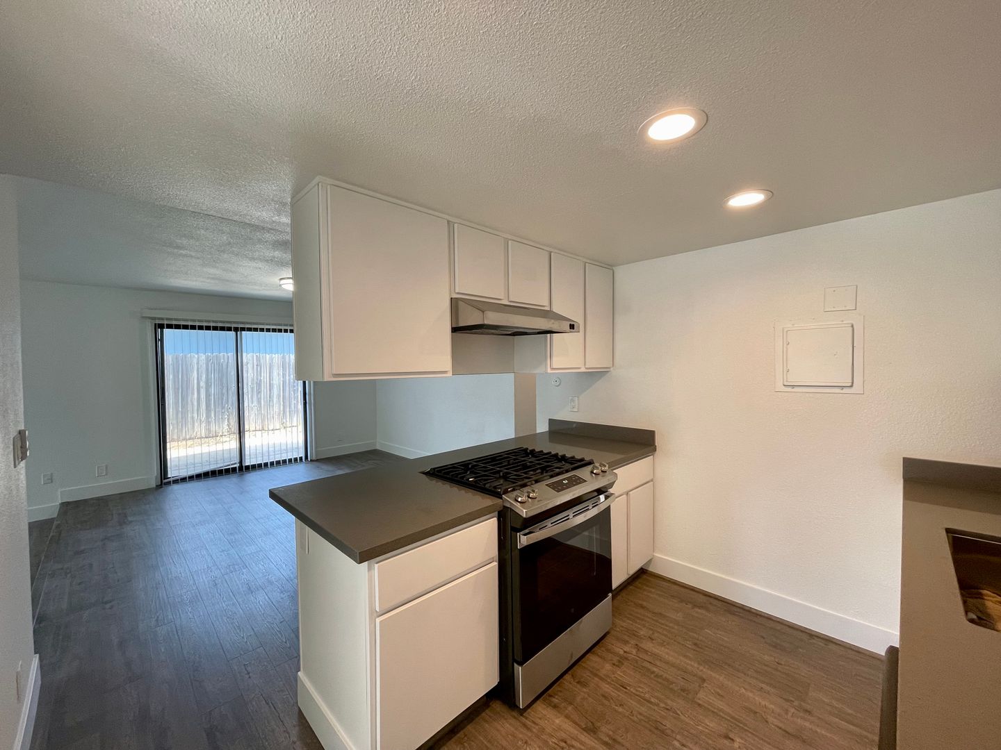 Sacramento Apartment: 6609-6611 50th St