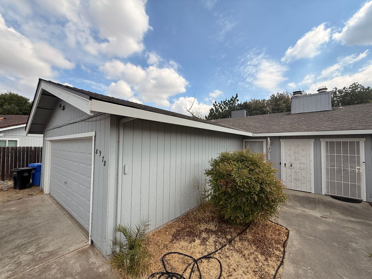 Elk Grove Apartment: 8976-8978 Laguna Vista Ct