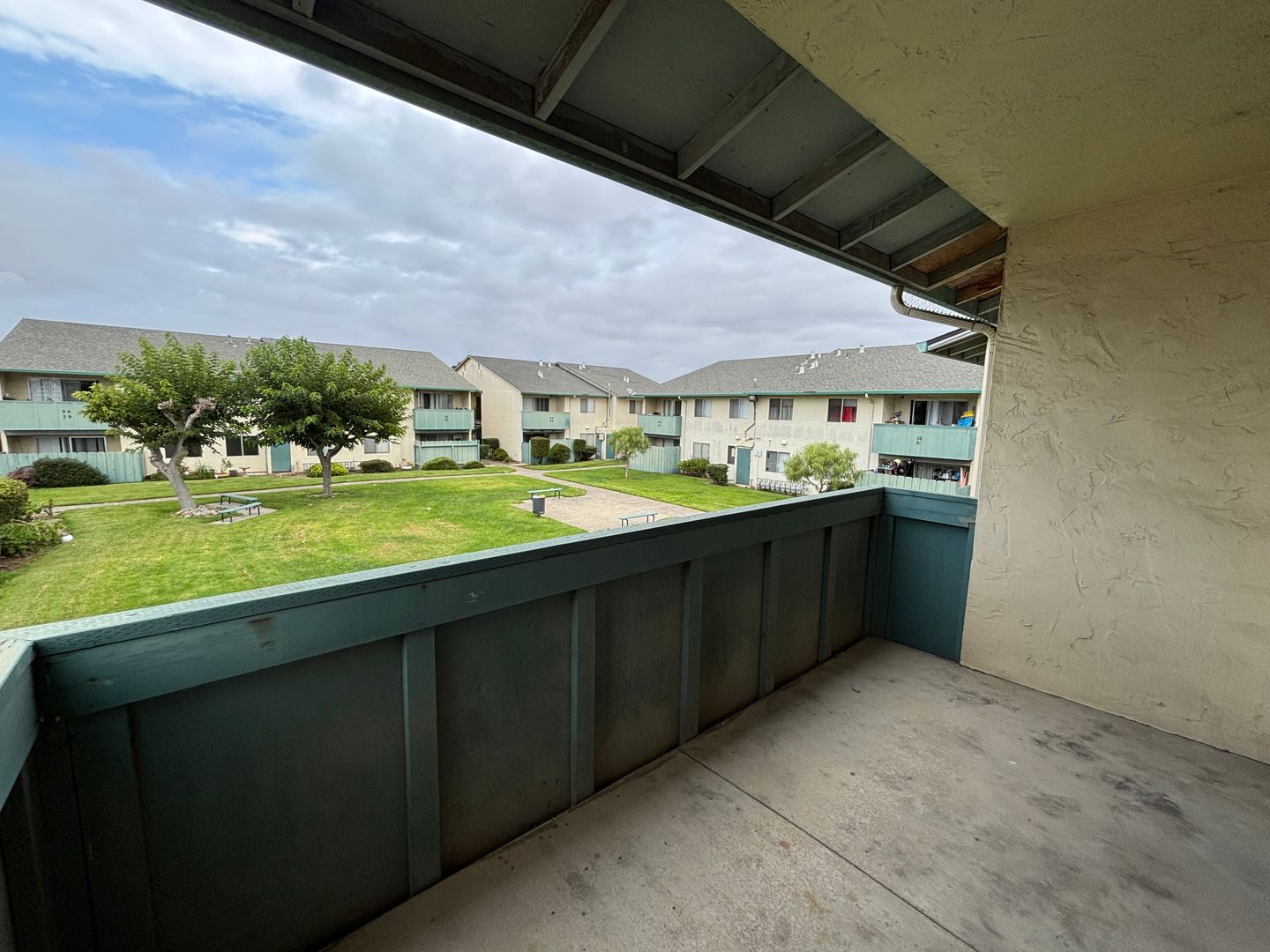 Salinas Apartment: 991 N Madeira Ave