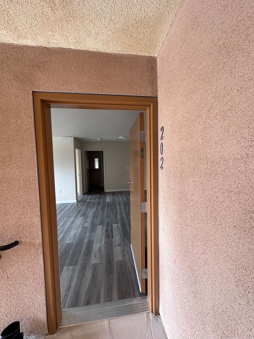 Soledad Apartment: 1428 Monterey St