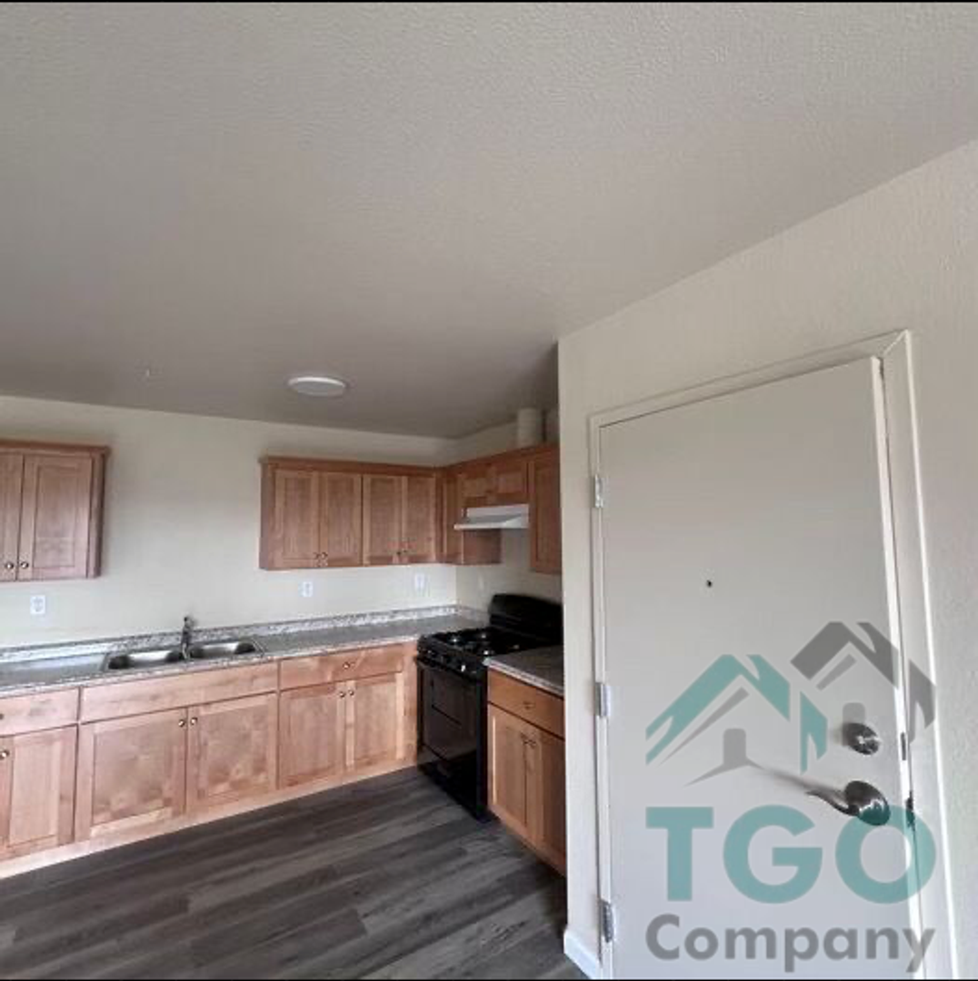 Soledad Apartment: 1428 Monterey St