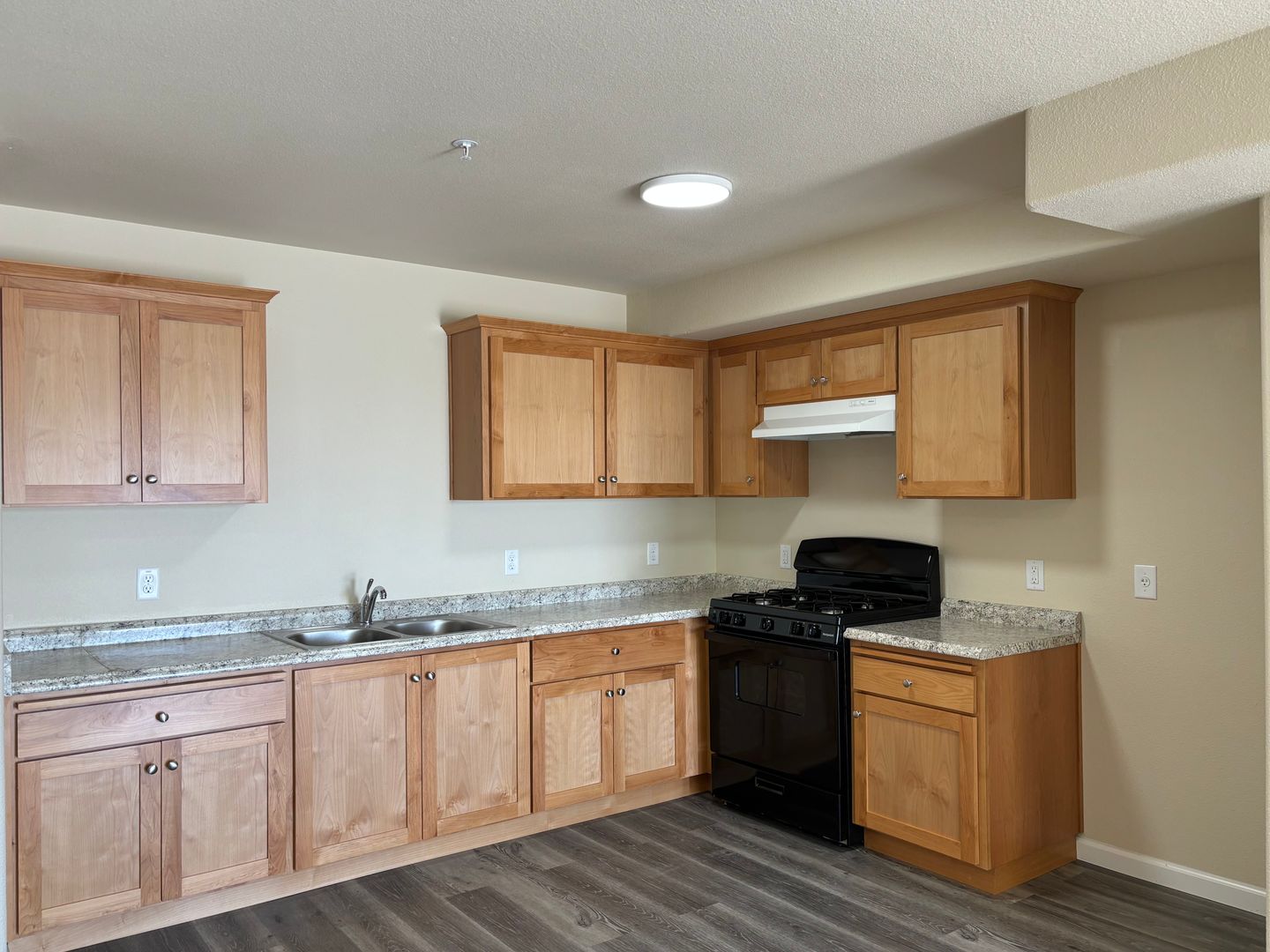 Soledad Apartment: 1428 Monterey St