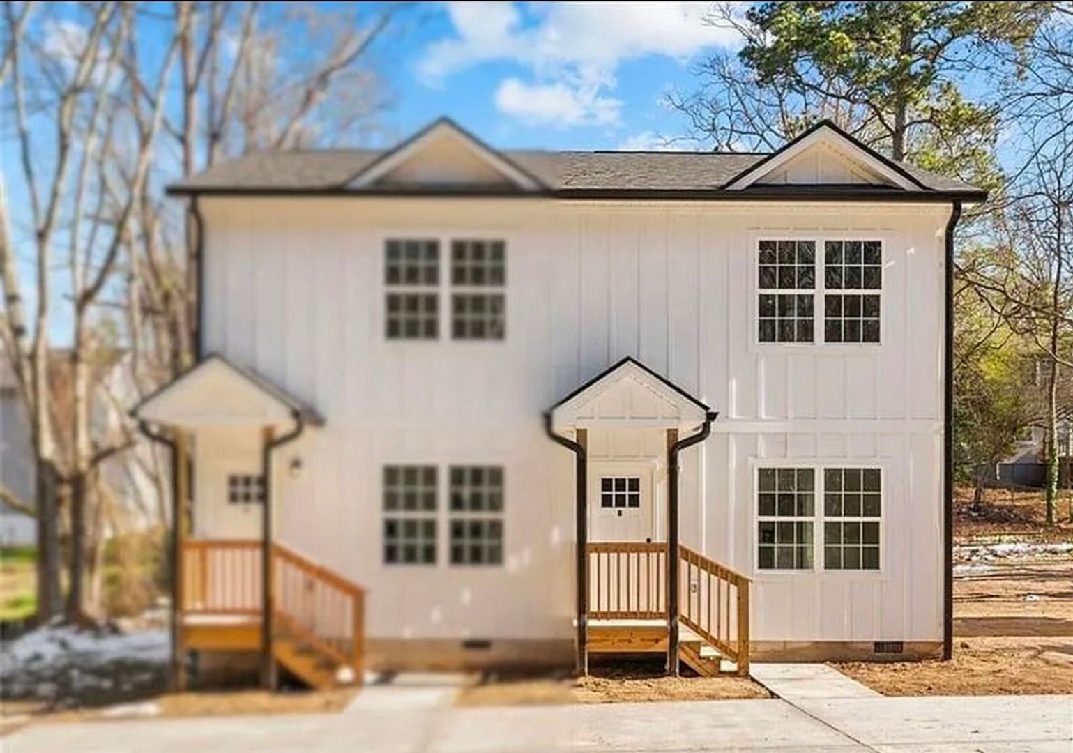 Dalton Apartment: 1410 Cleo Way Apt B