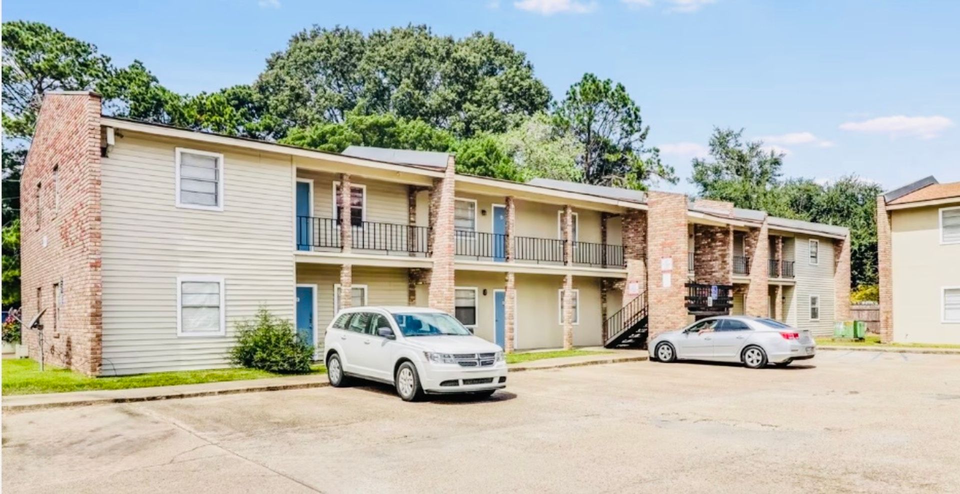 Lafayette Apartment: 815 Martin Luther King Jr Drive