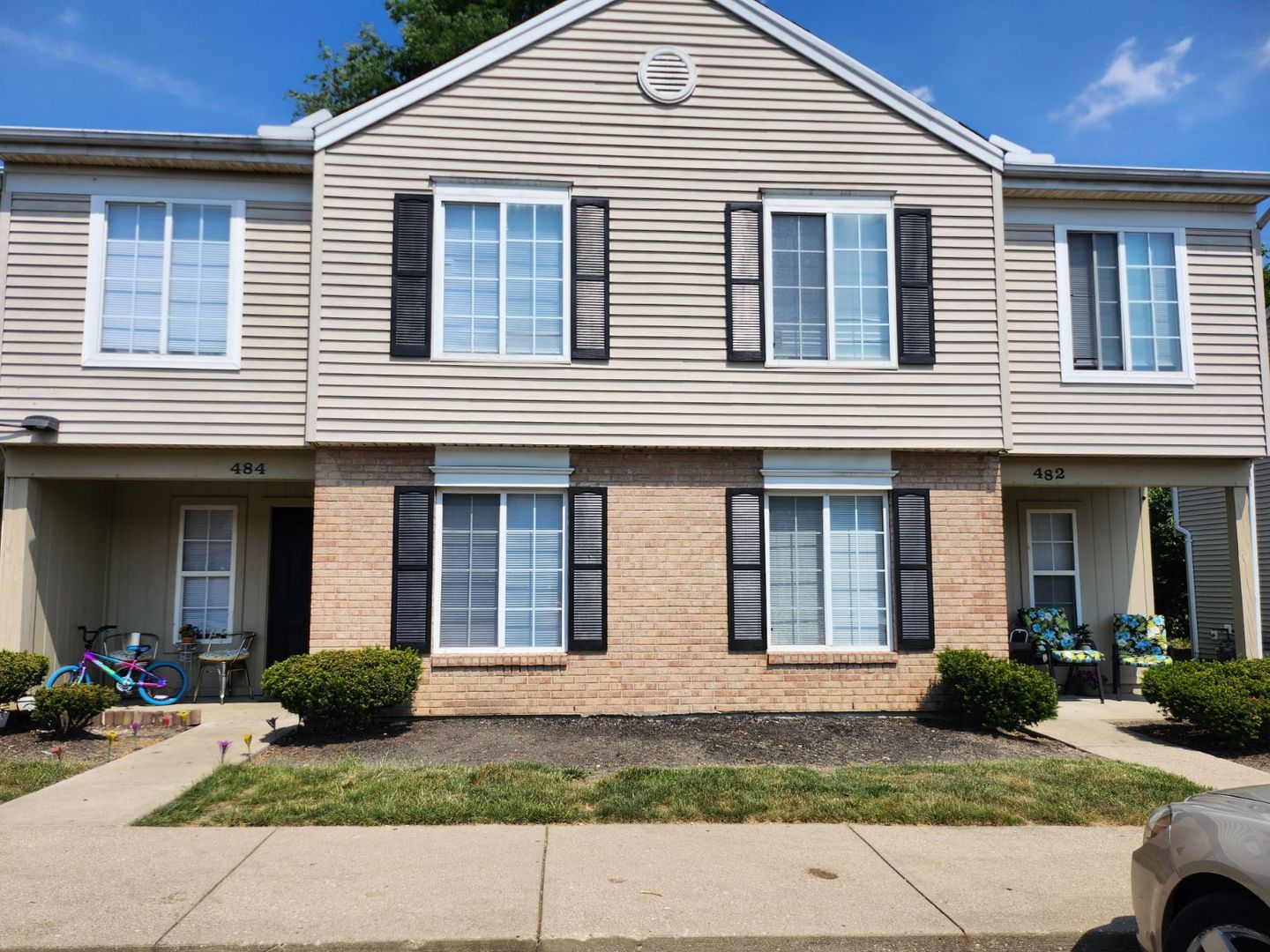 Middletown Apartment: 496 Bavarian Dr.
