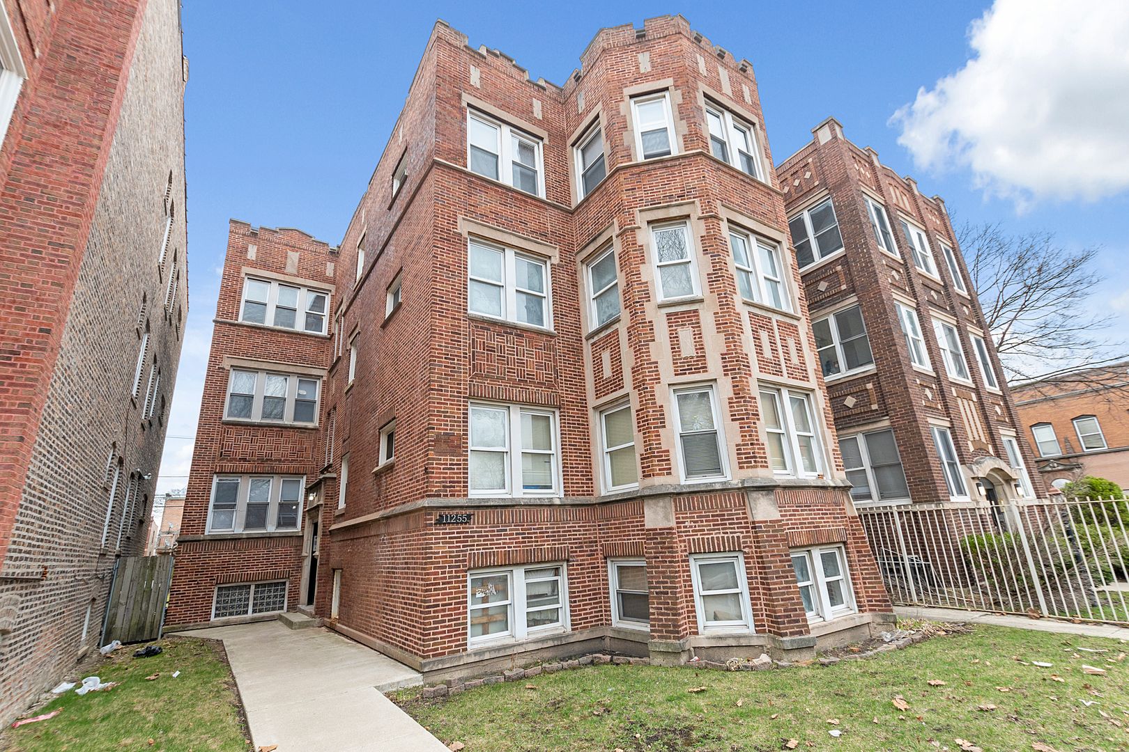 Chicago Apartment: 11255 S. King Drive