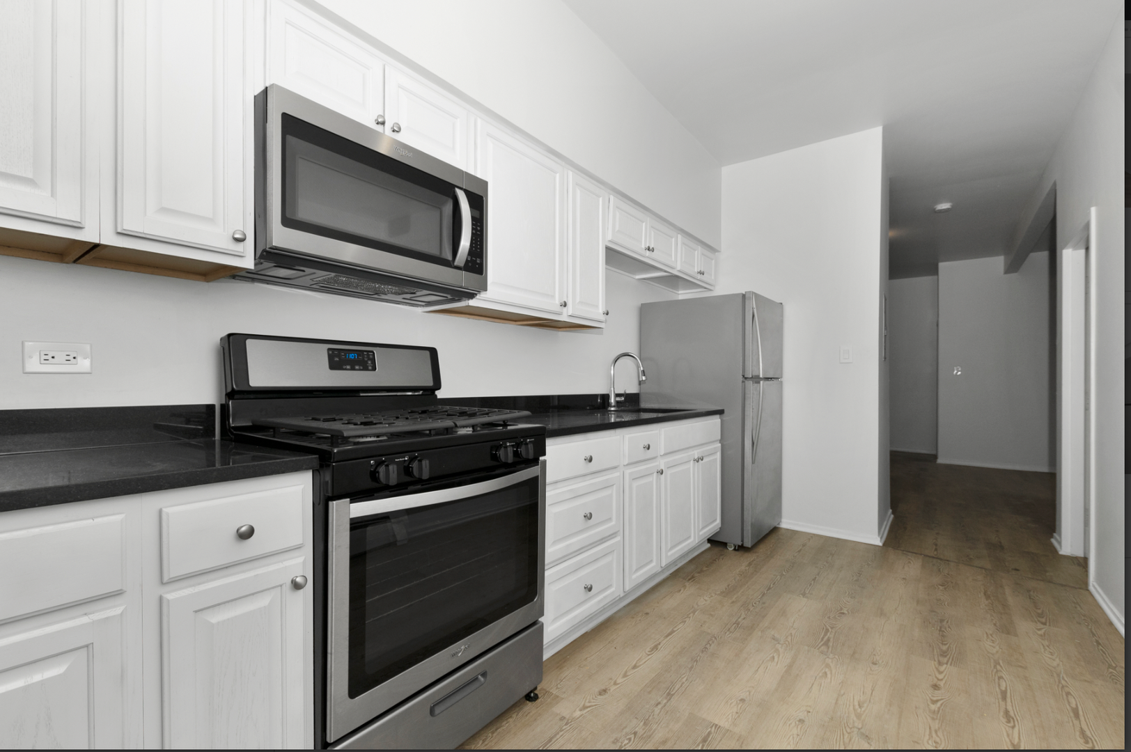 Chicago Apartment: 4420-4426 S. Michigan Avenue