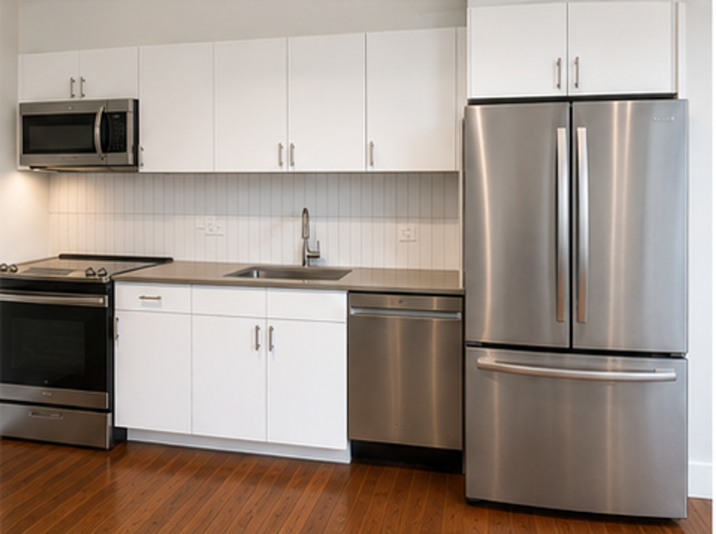 Chicago Apartment: 1421-1427 N. Milwaukee Avenue